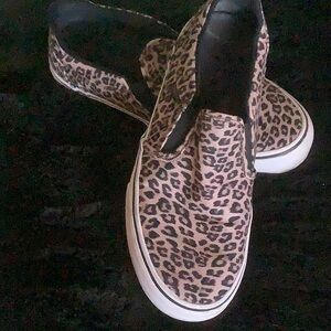 Animal print Vans
